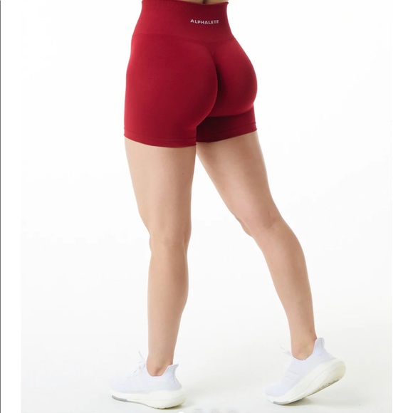 Alphalete Amplify Short 4.5" - XS and S Women’s Scrunch - Picture 5 of 11